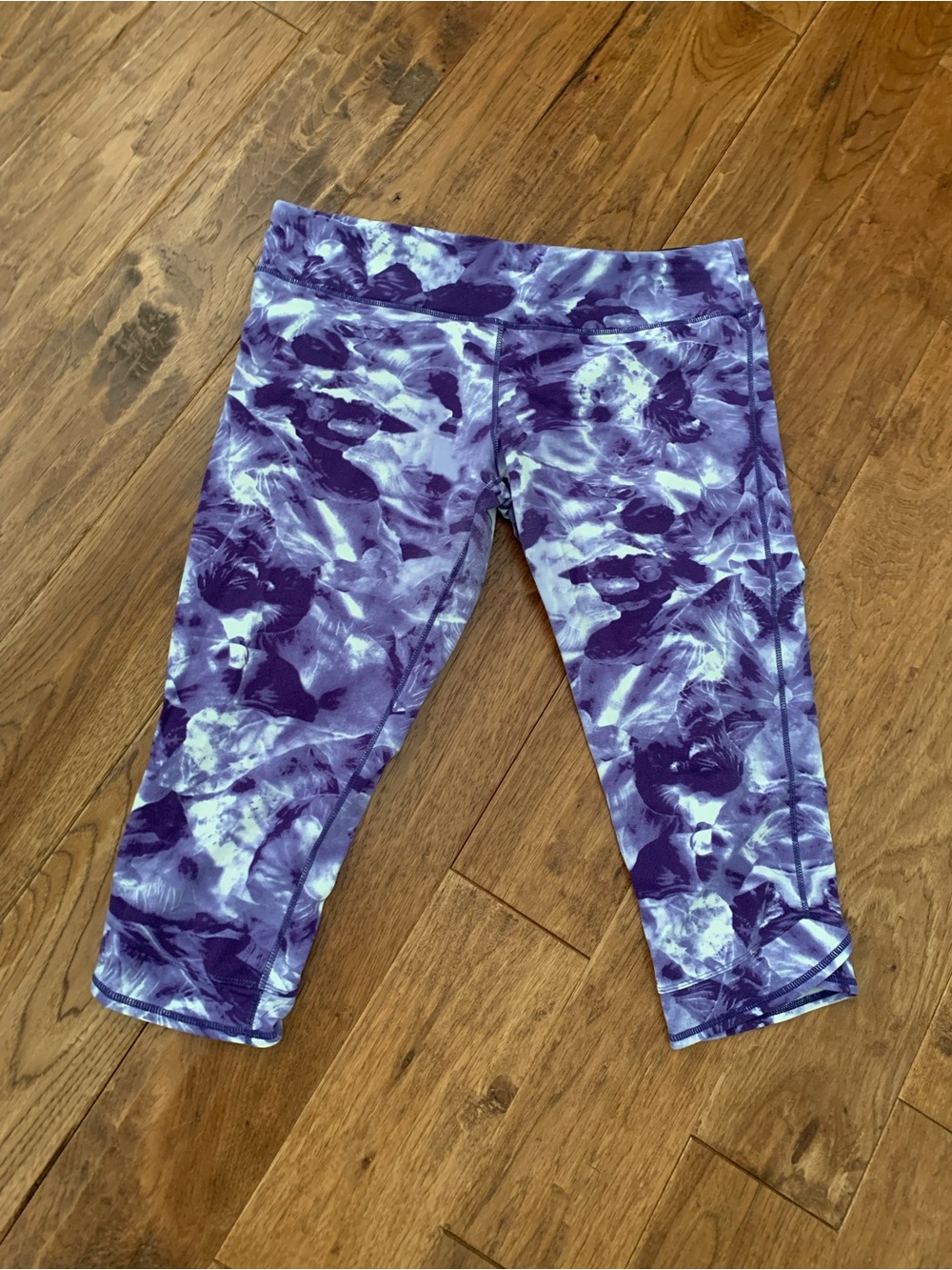 Women’s Purple Tie-Dye Active Capris